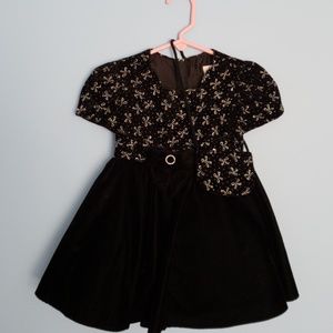 Adorable black velvet dress + purse 2t